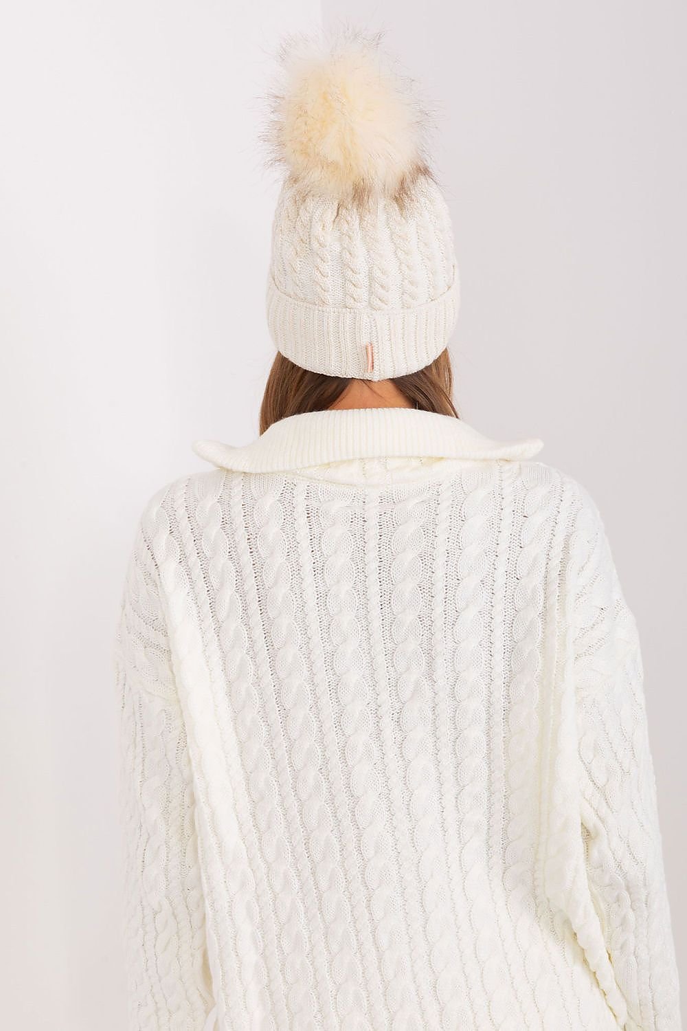Cap model 187442 Rue Paris