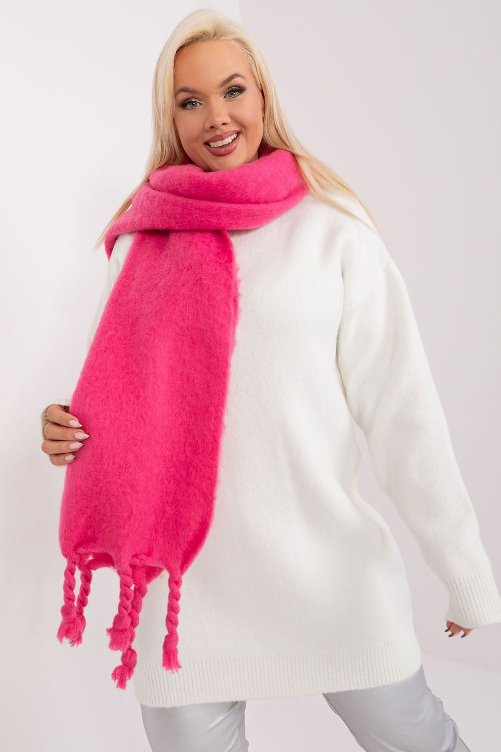 Shawl model 190589 AT