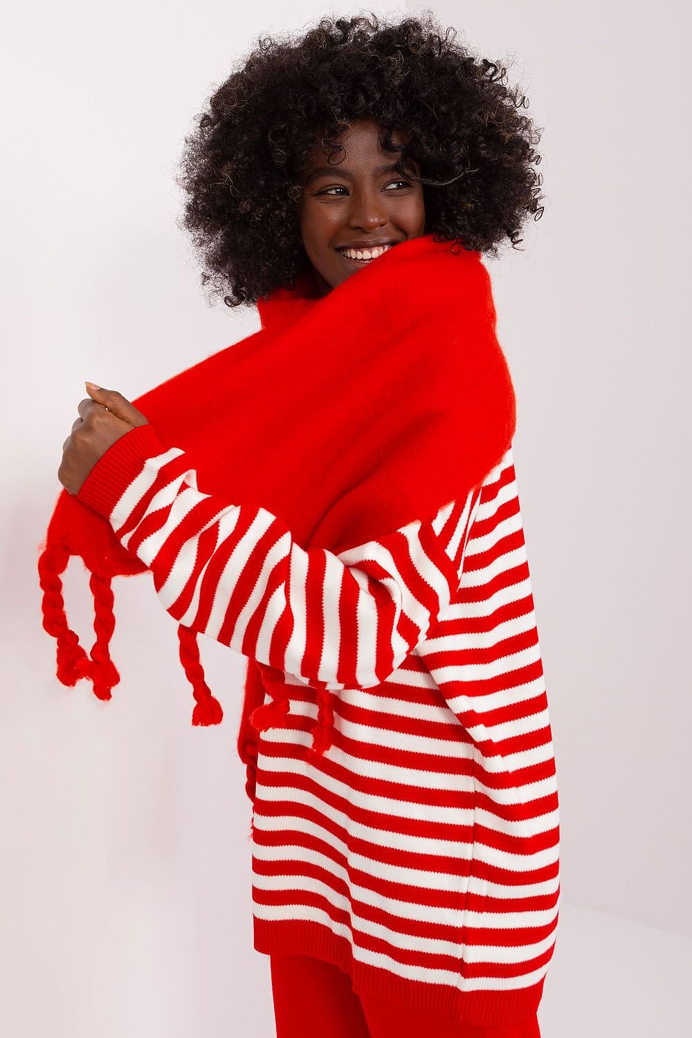 Shawl model 190589 AT