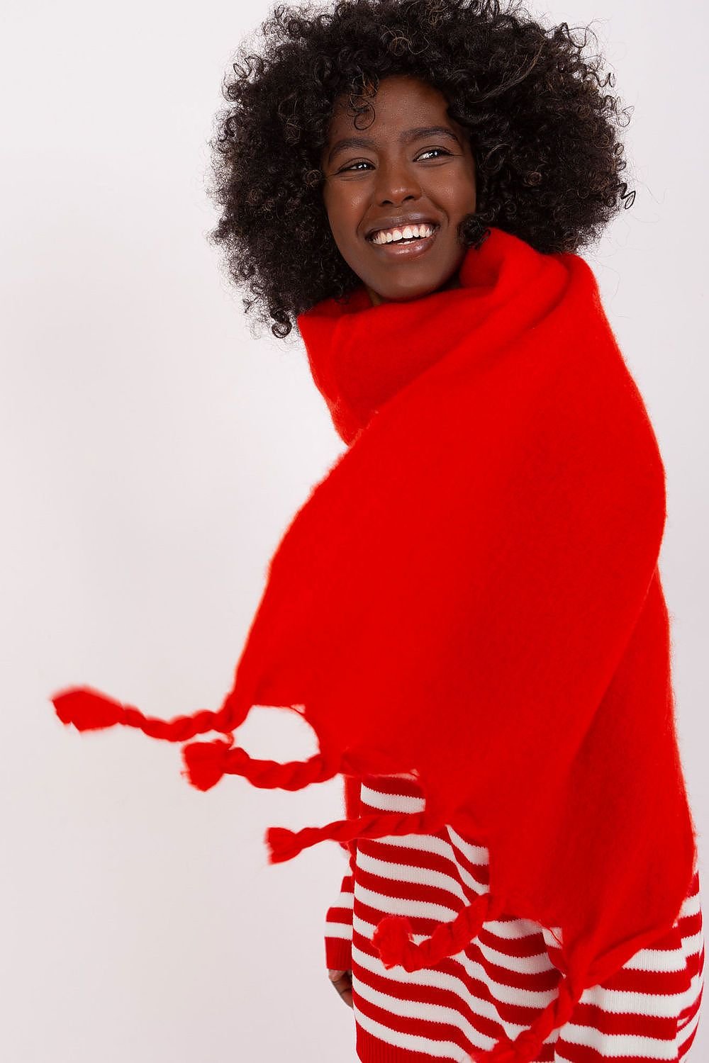 Shawl model 190589 AT