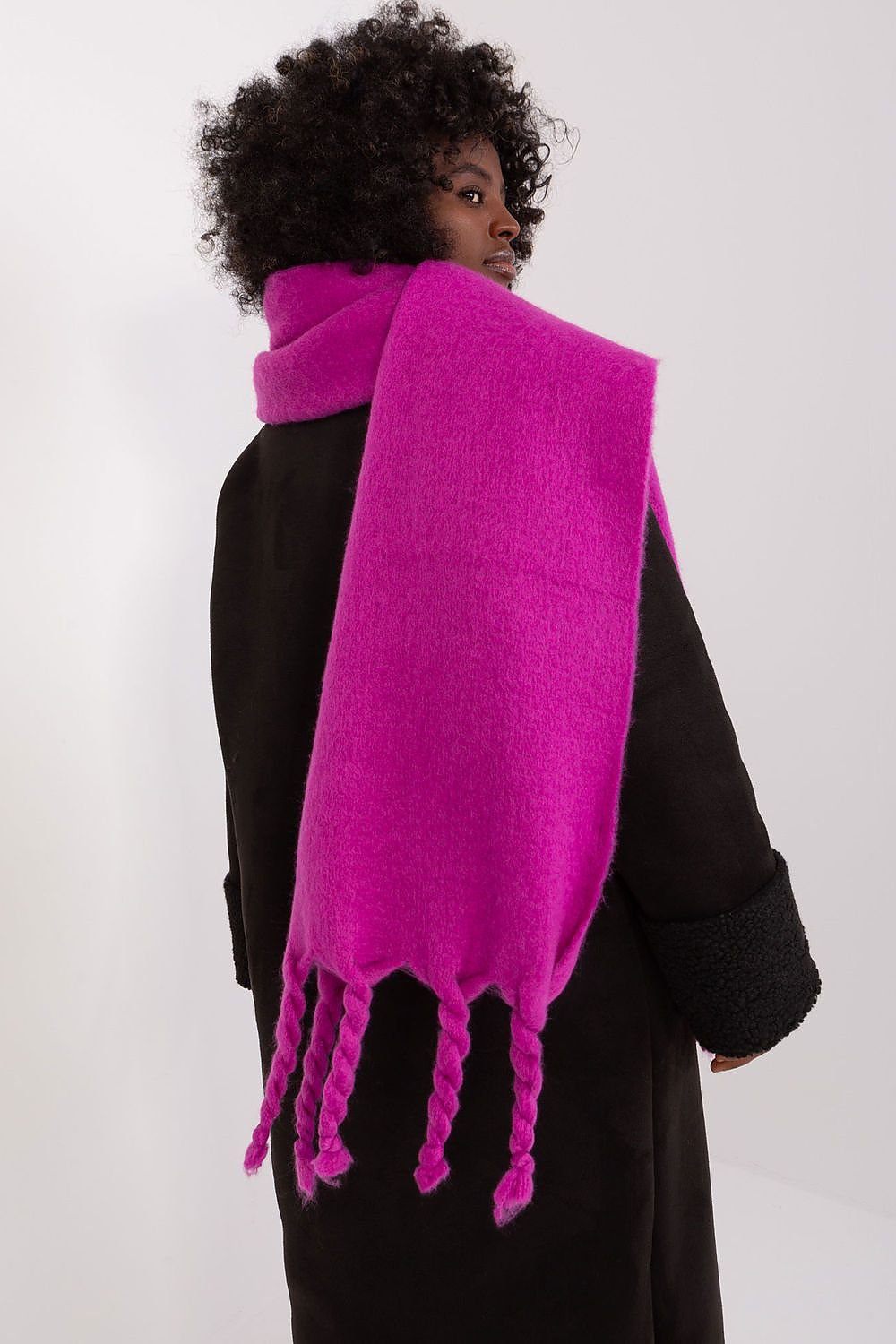 Shawl model 190589 AT