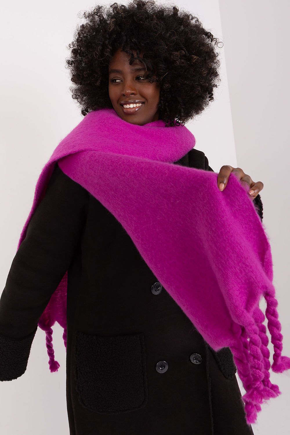 Shawl model 190589 AT