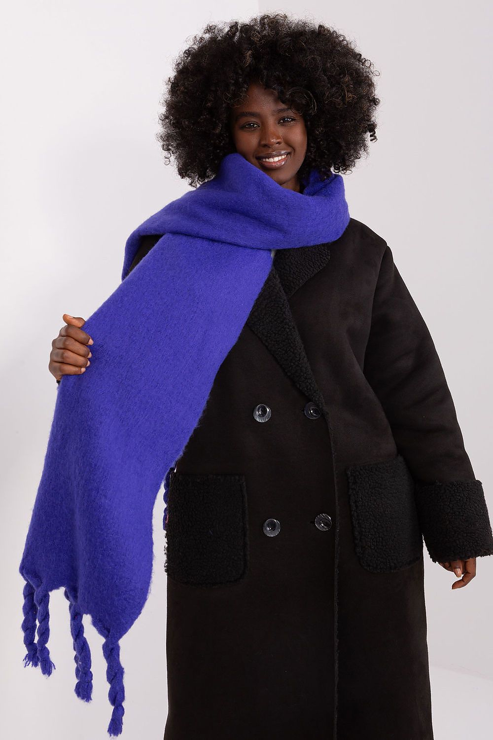 Shawl model 190589 AT