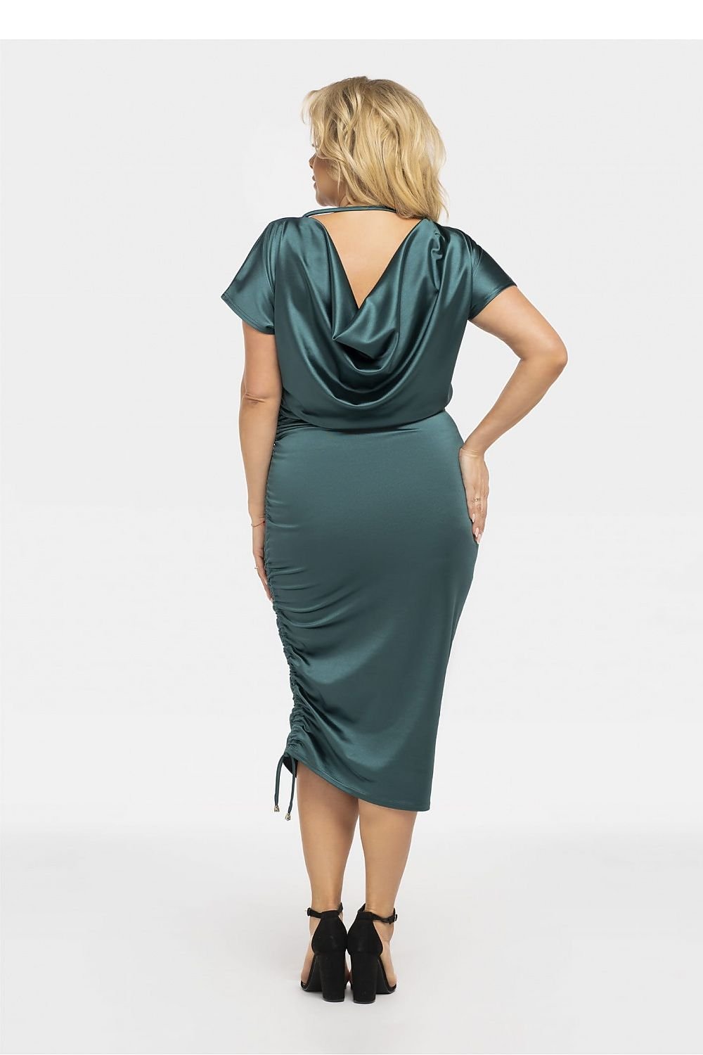 Plus size dress model 190946 Karko