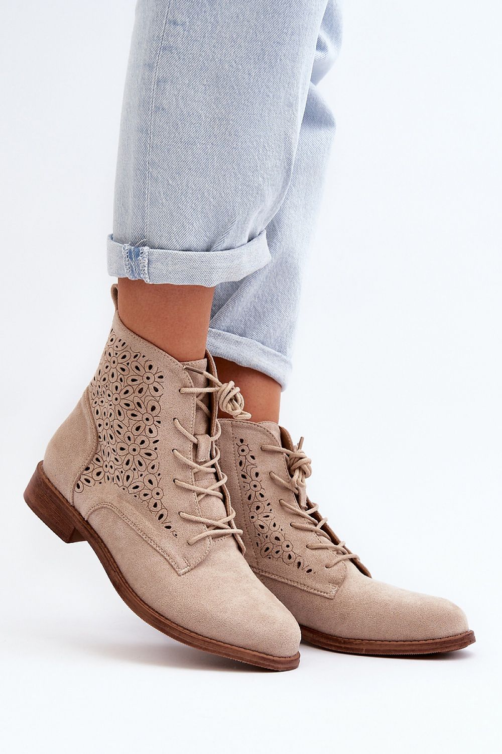 Boots model 199411 Step in style