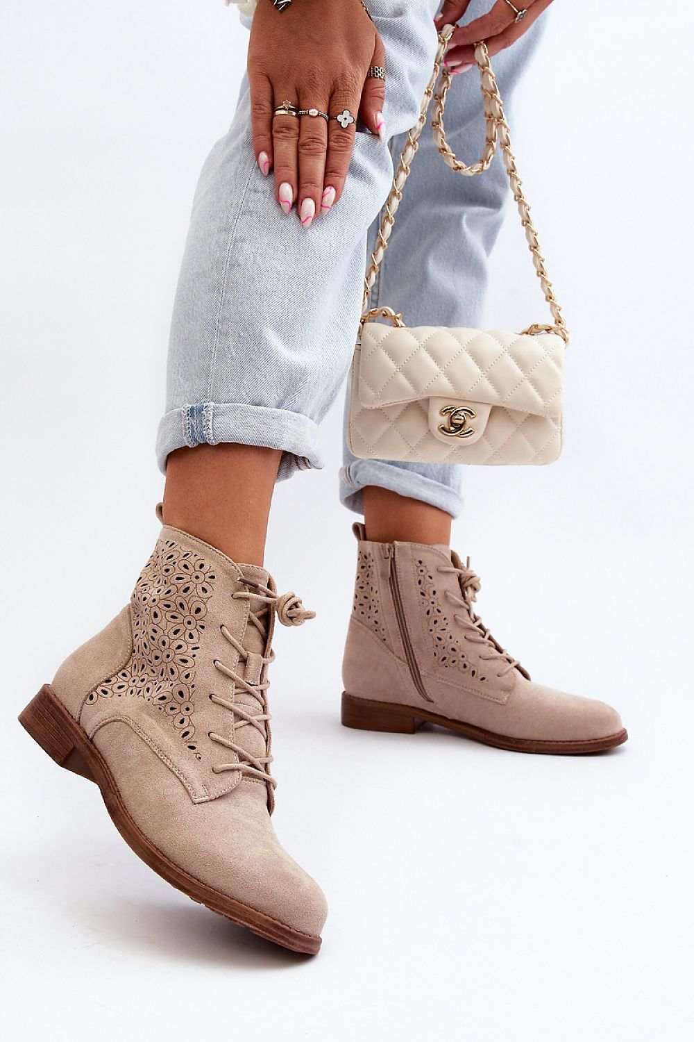 Boots model 199411 Step in style