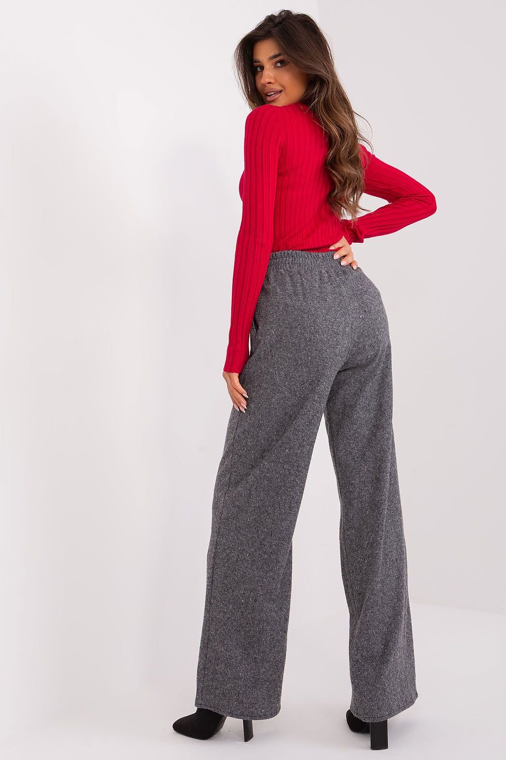 Women trousers model 193133 Lakerta