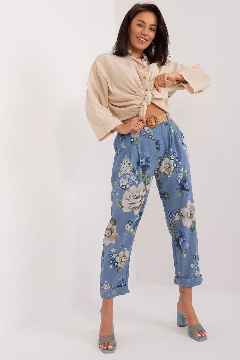 Women trousers model 194862 Italy Moda