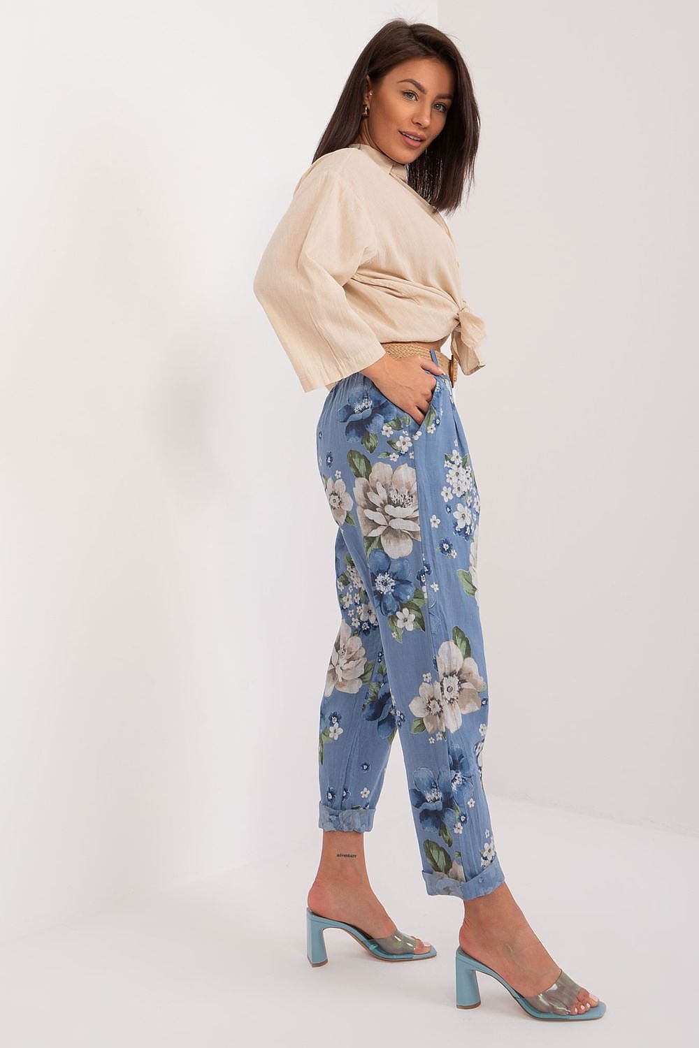 Women trousers model 194862 Italy Moda