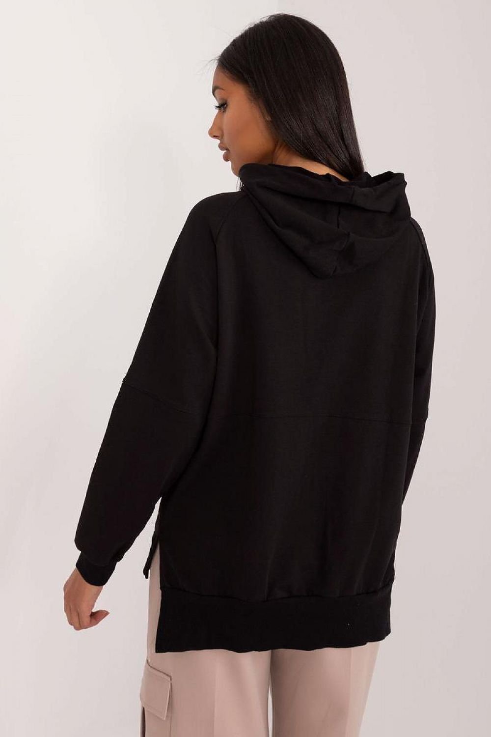 Sweatshirt model 197073 Relevance