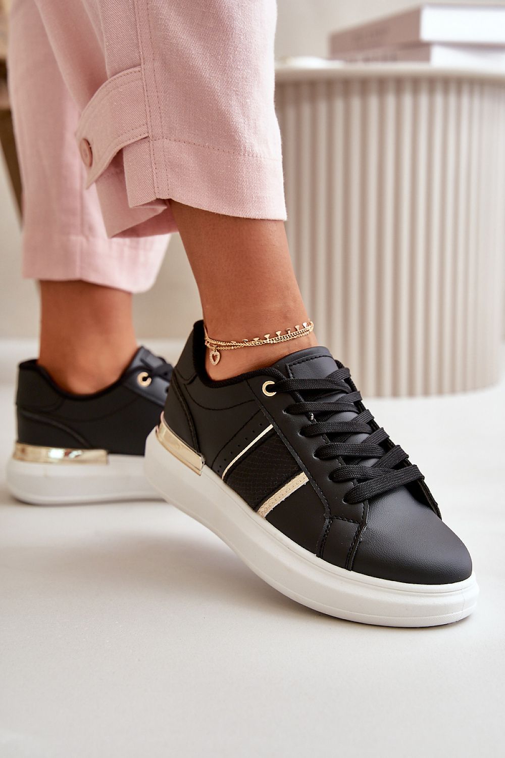 Sport Shoes model 201710 Step in style