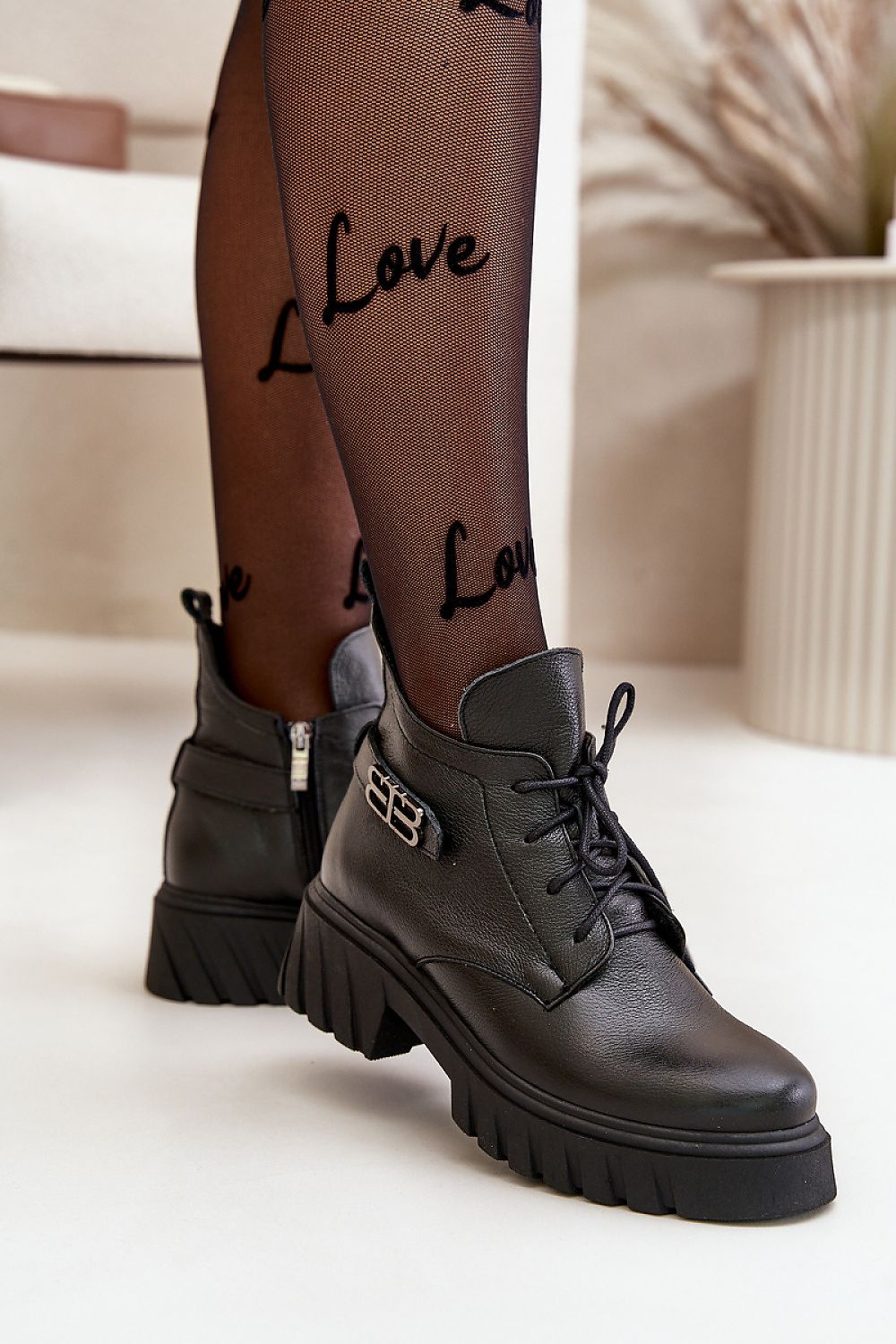 Boots model 202813 Step in style