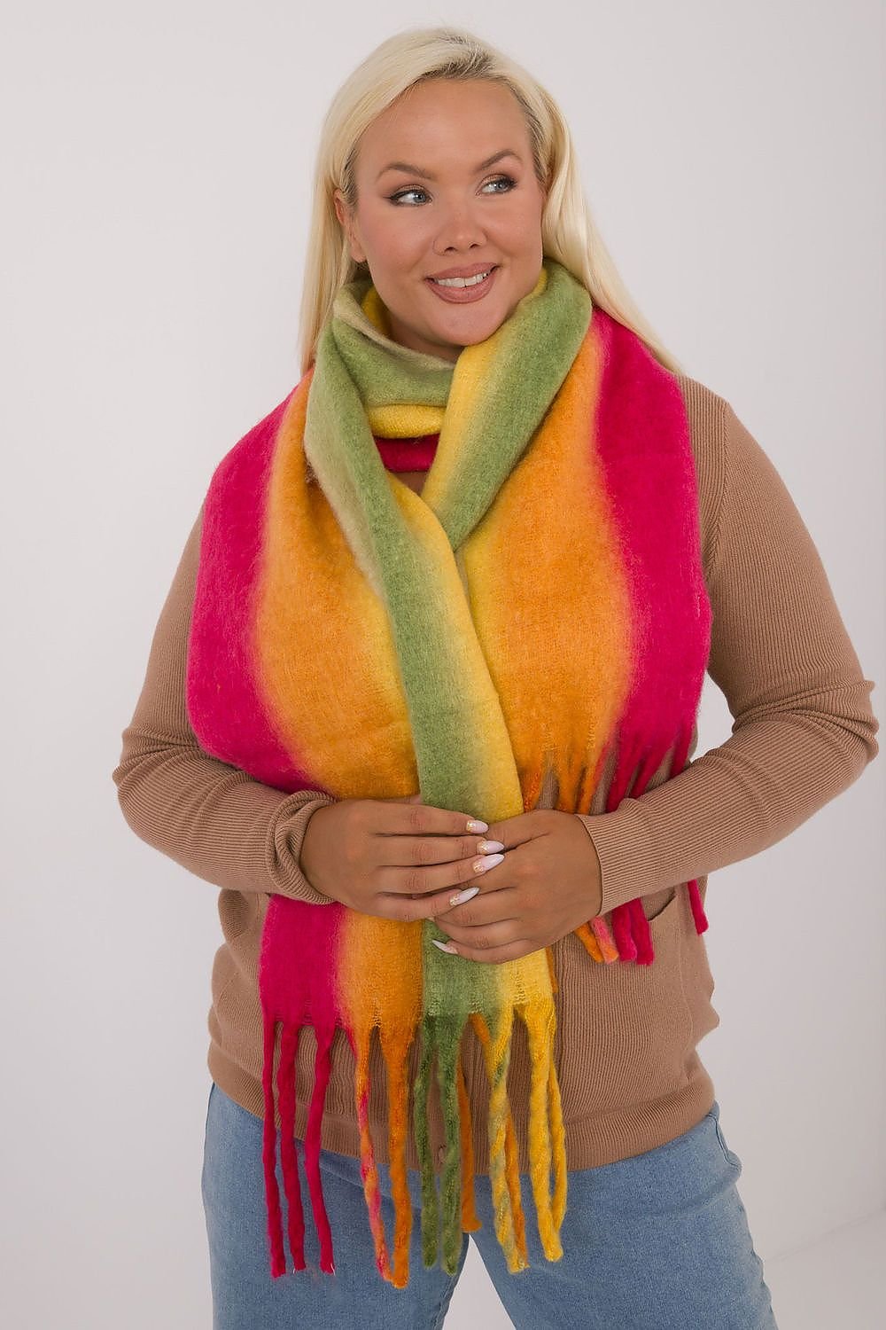 Shawl model 203185 AT