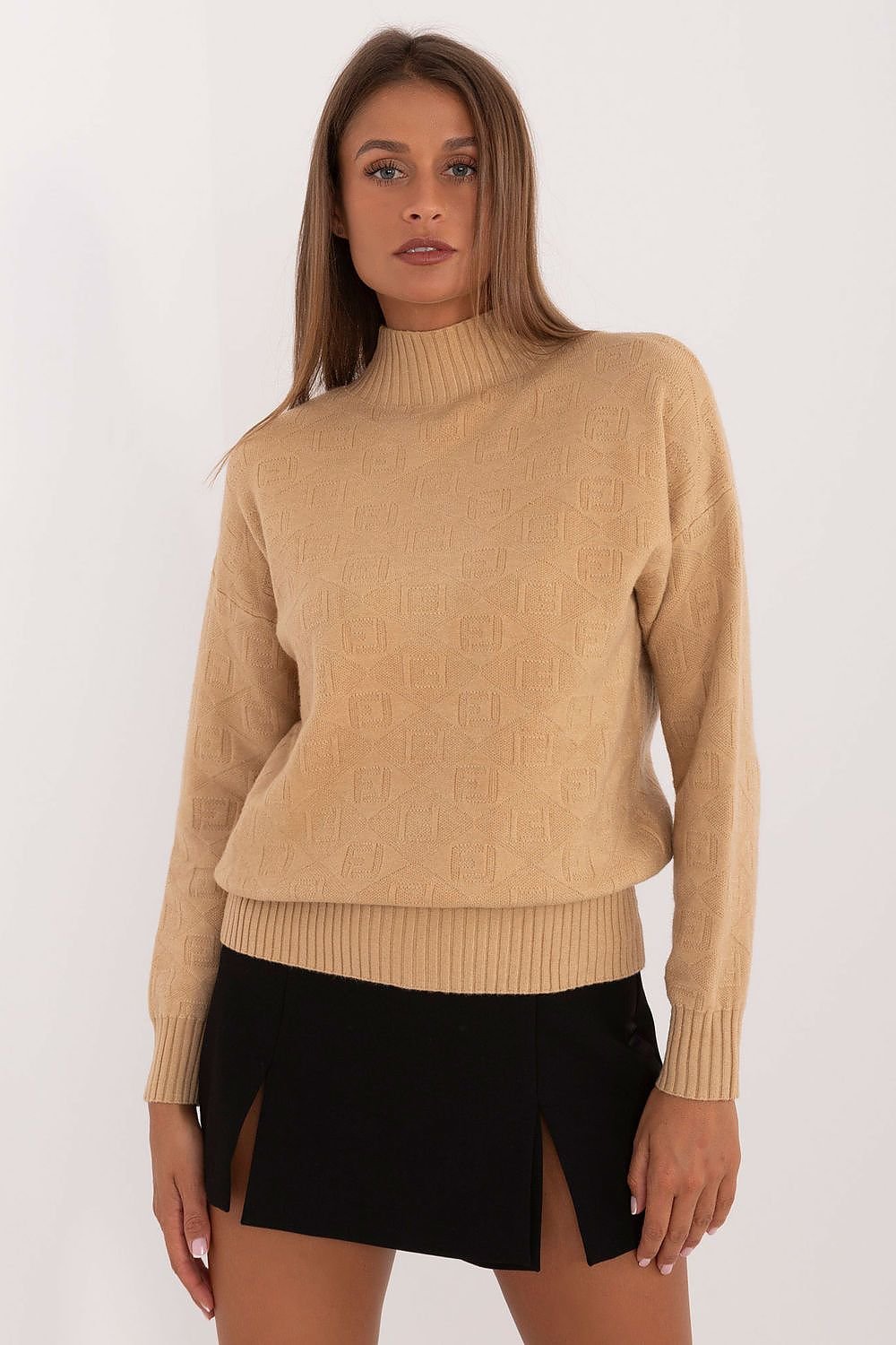 Jumper model 200527 AT