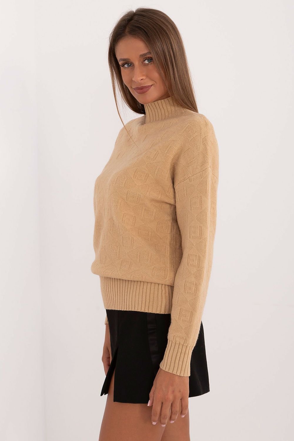 Jumper model 200527 AT