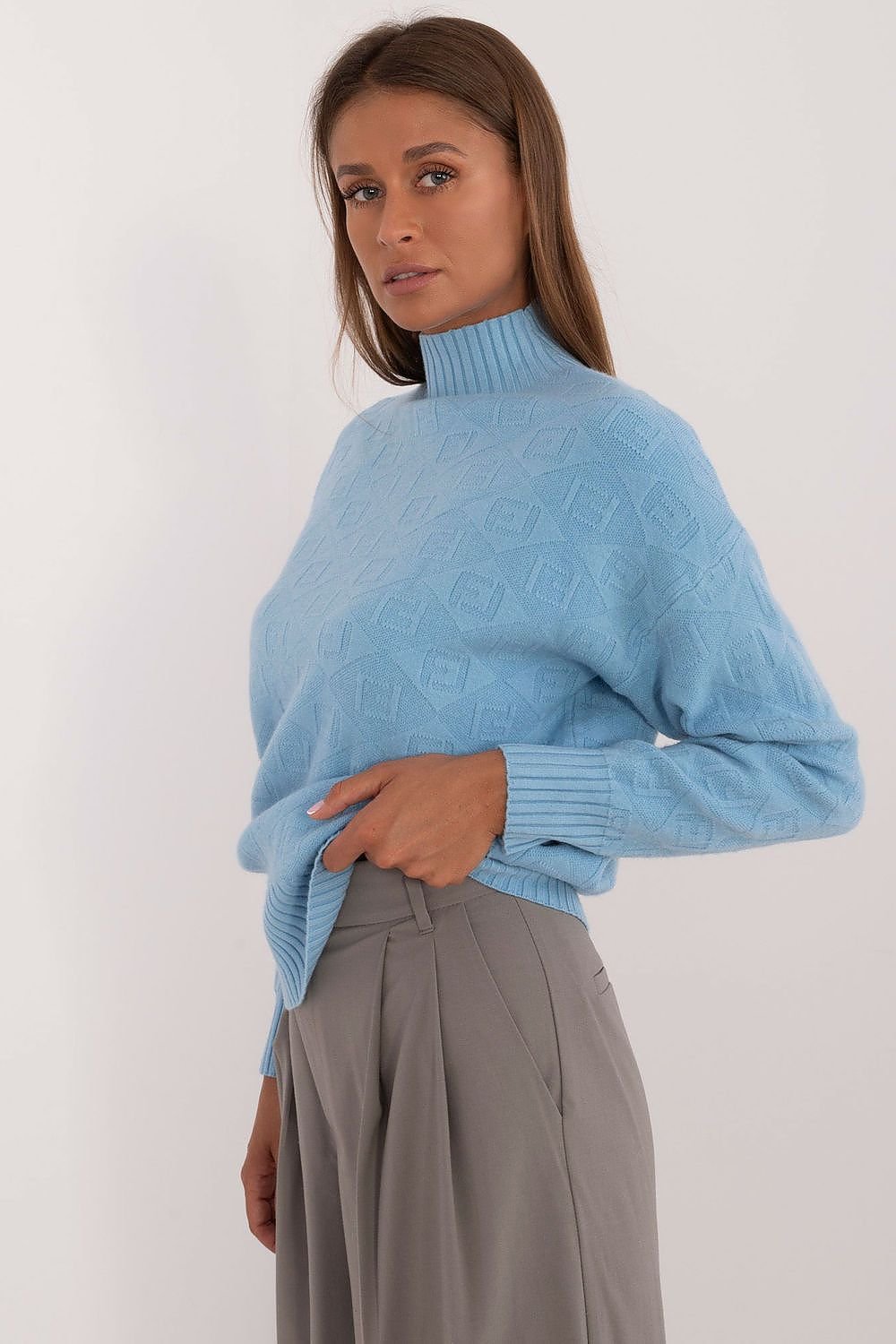 Jumper model 200527 AT