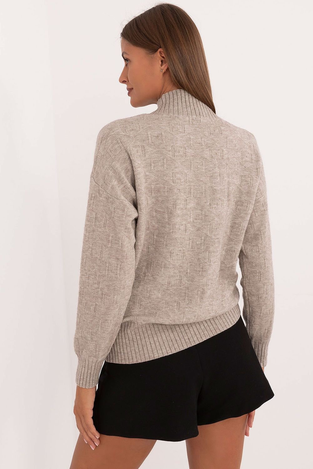 Jumper model 200527 AT