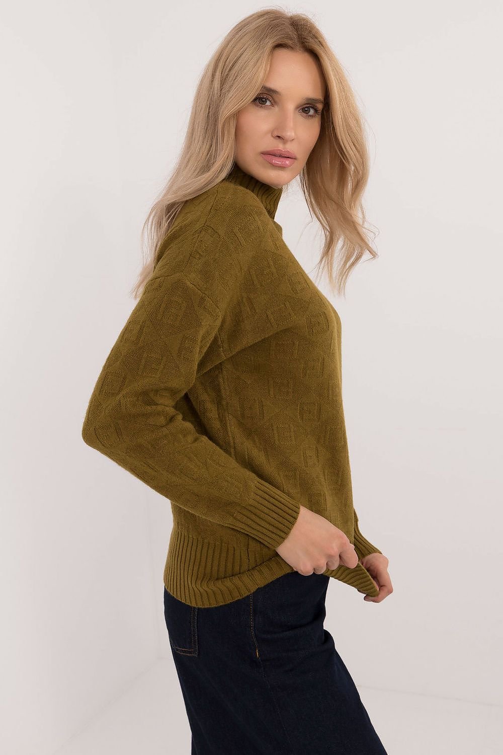 Jumper model 200527 AT