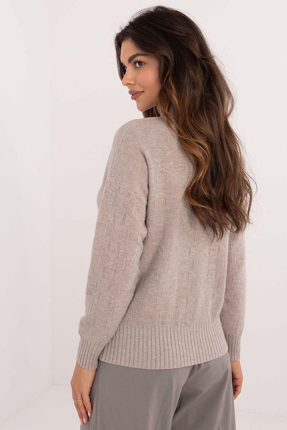 Jumper model 200527 AT