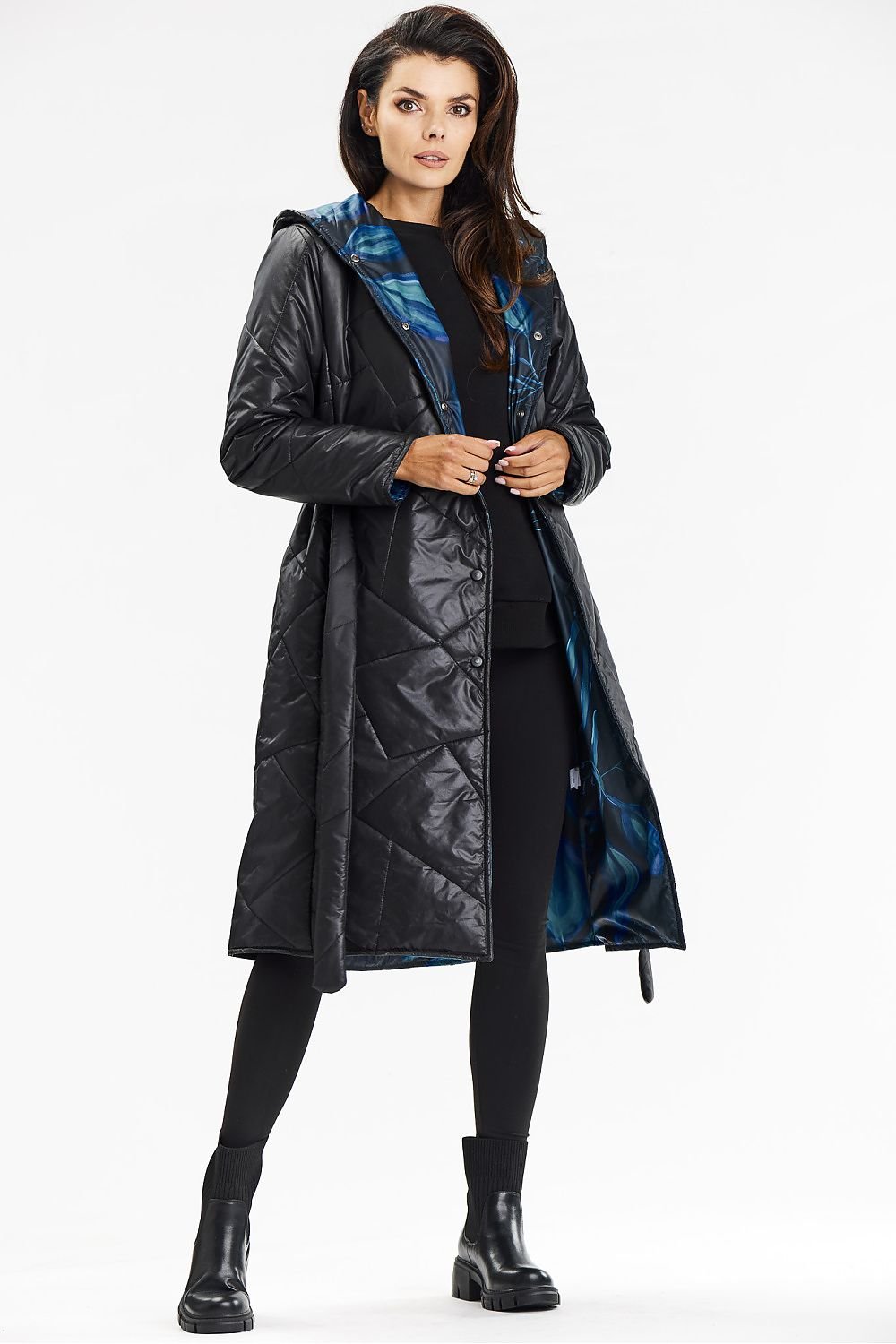 Coat model 200547 awama