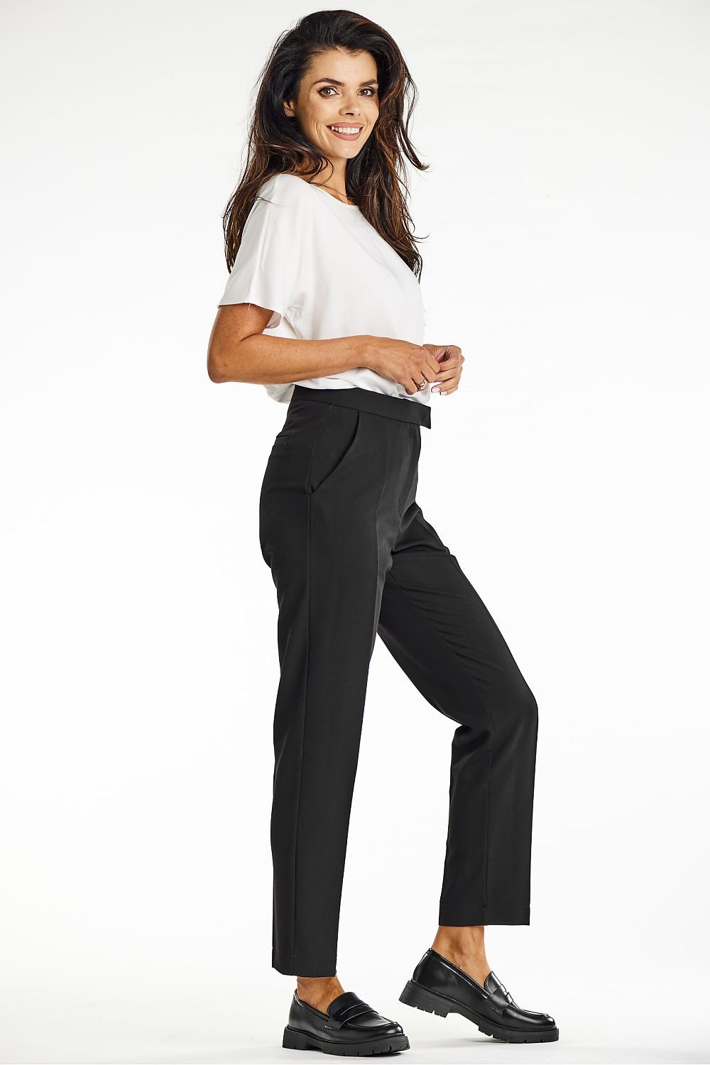 Women trousers model 201251 awama
