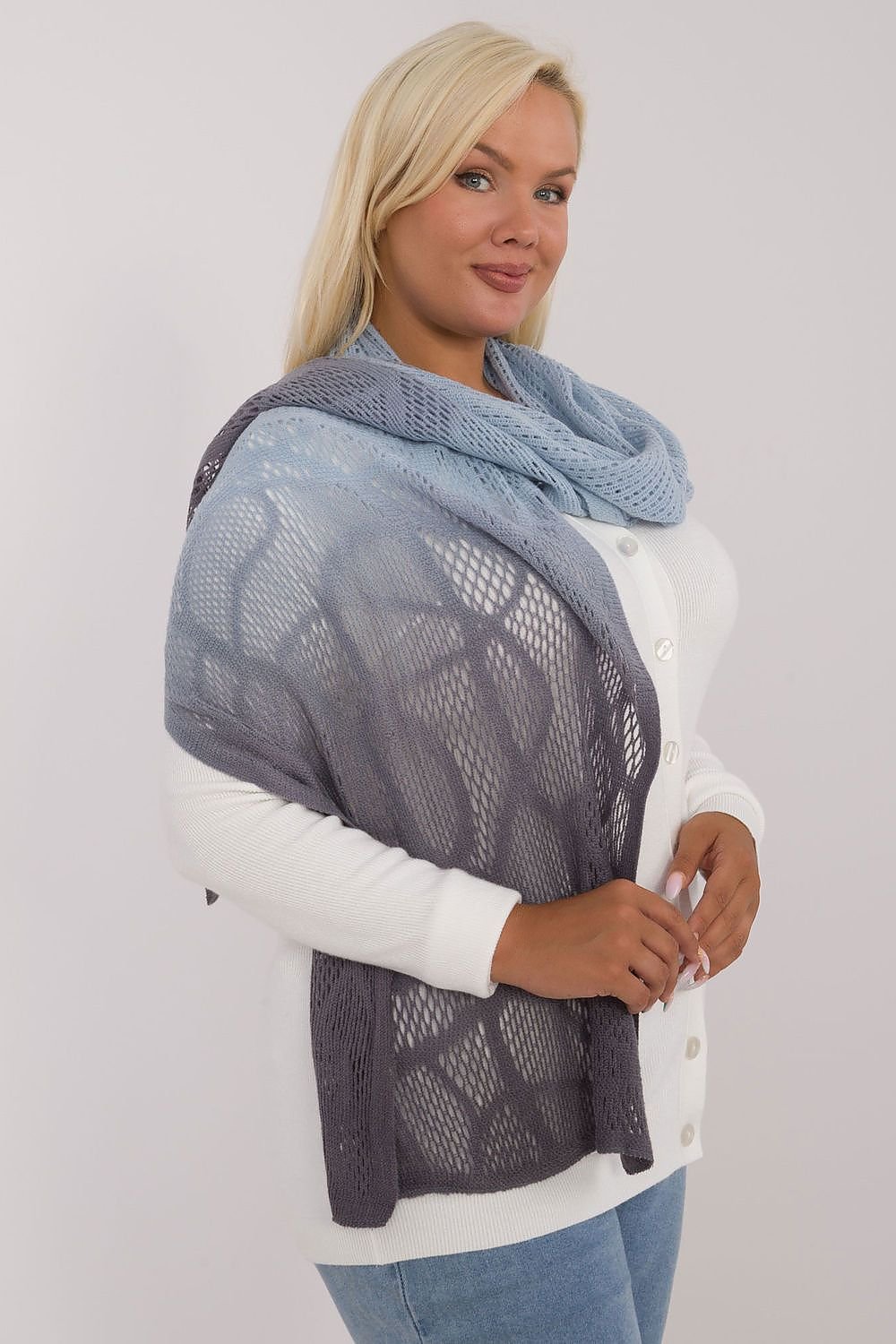 Shawl model 200860 AT