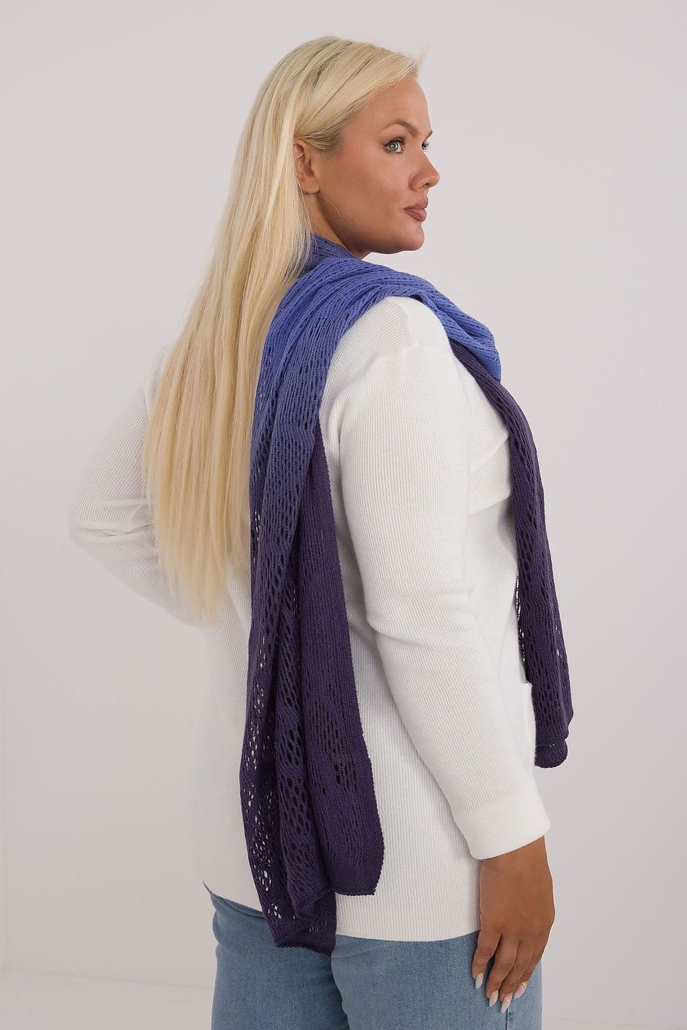 Shawl model 200860 AT