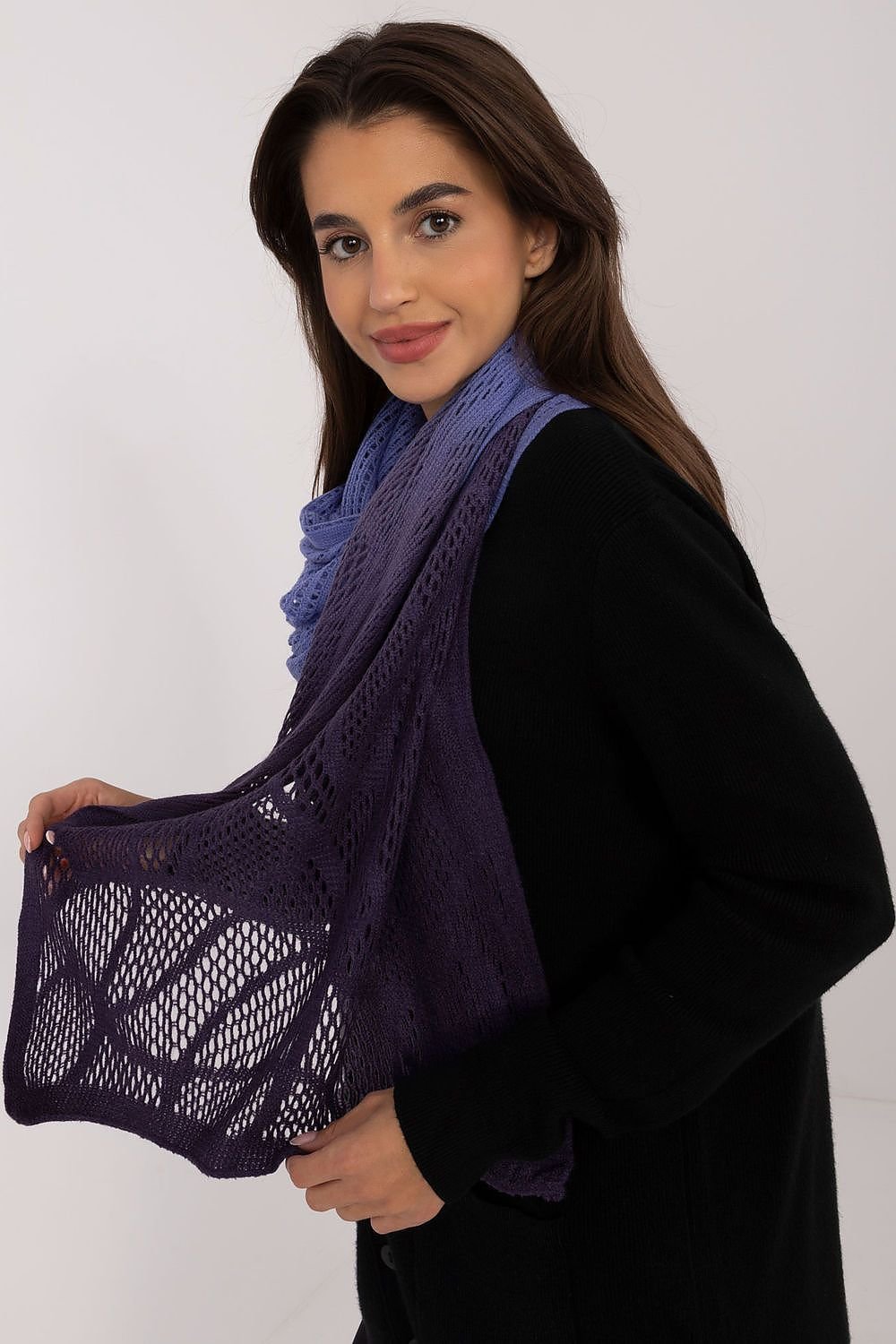 Shawl model 200860 AT