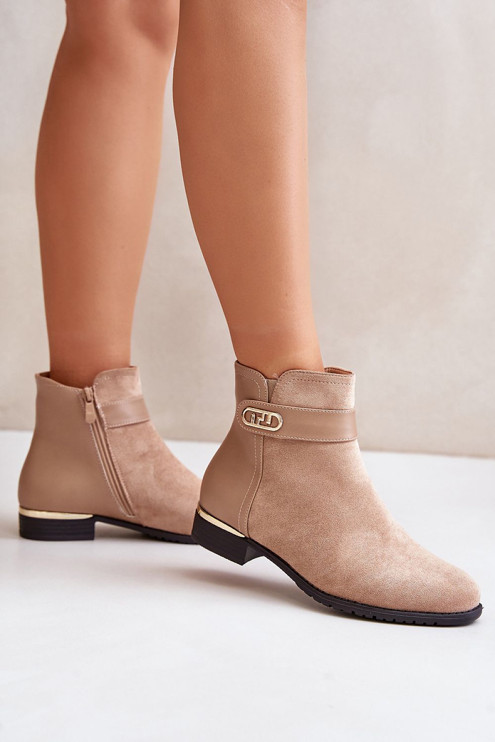 Boots model 201750 Step in style