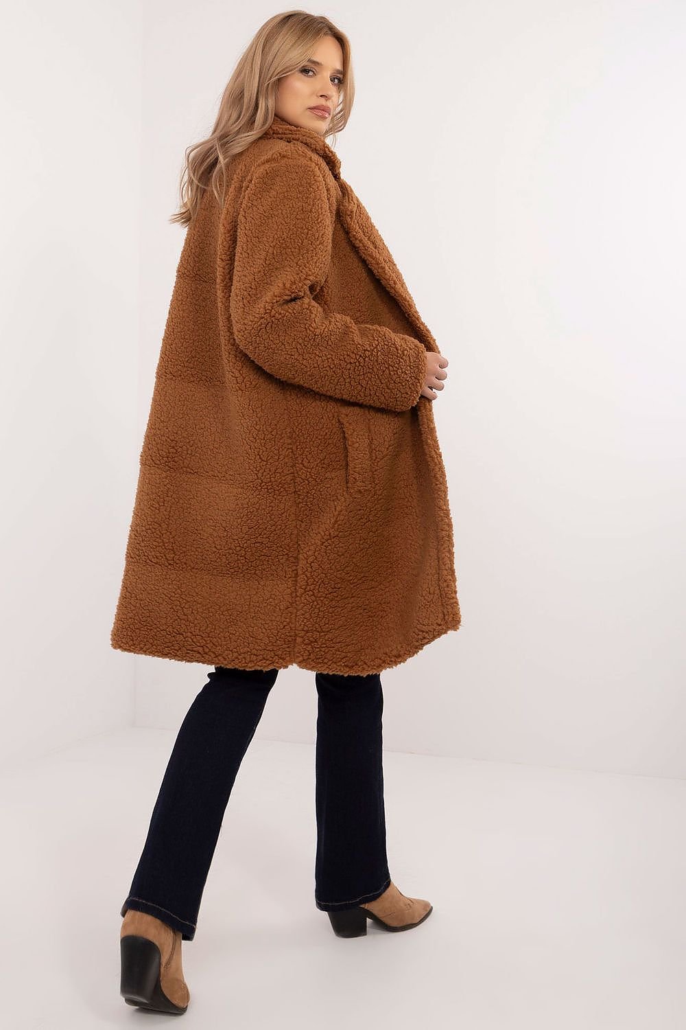 Coat model 203741 Italy Moda