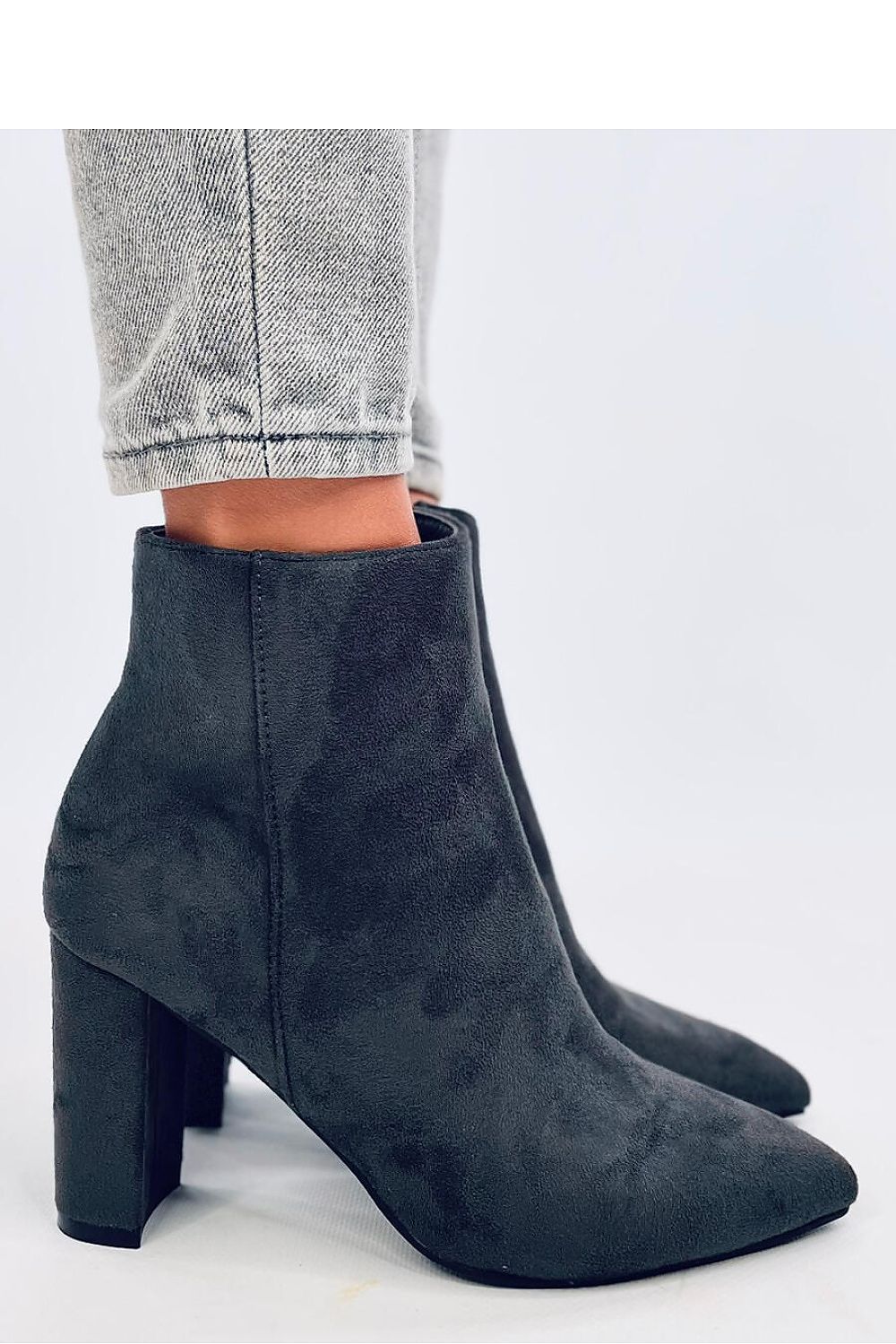 Heel boots model 203790 Inello