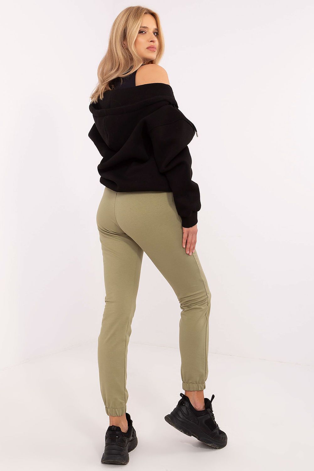 Tracksuit trousers model 206053 Relevance