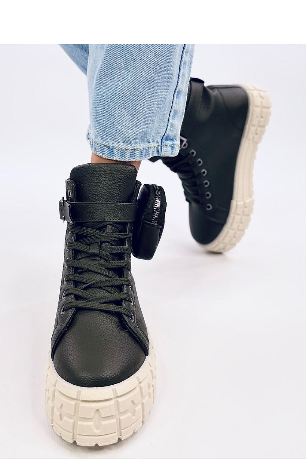 Sneakers model 206199 Inello