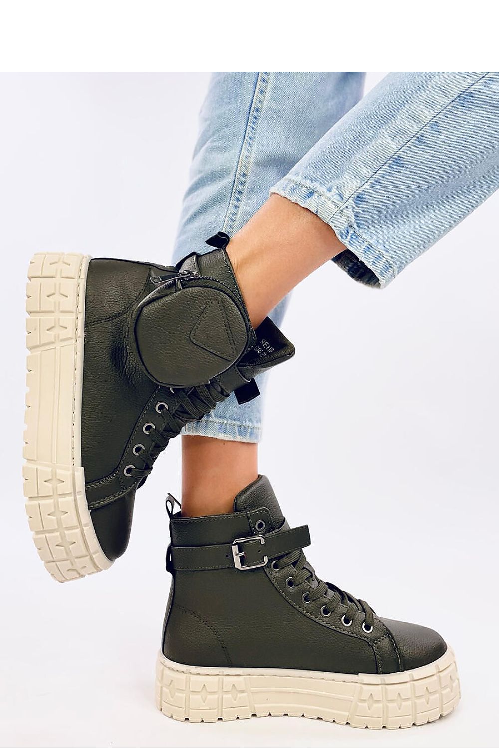Sneakers model 206199 Inello