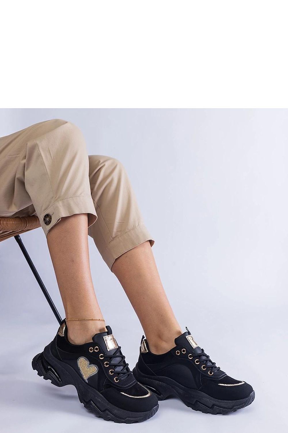 Sneakers model 207136 Solea