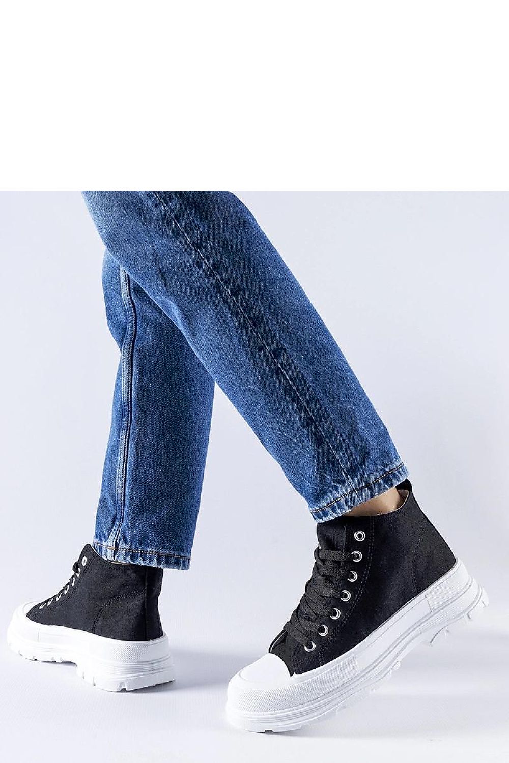 Sneakers model 207612 Solea