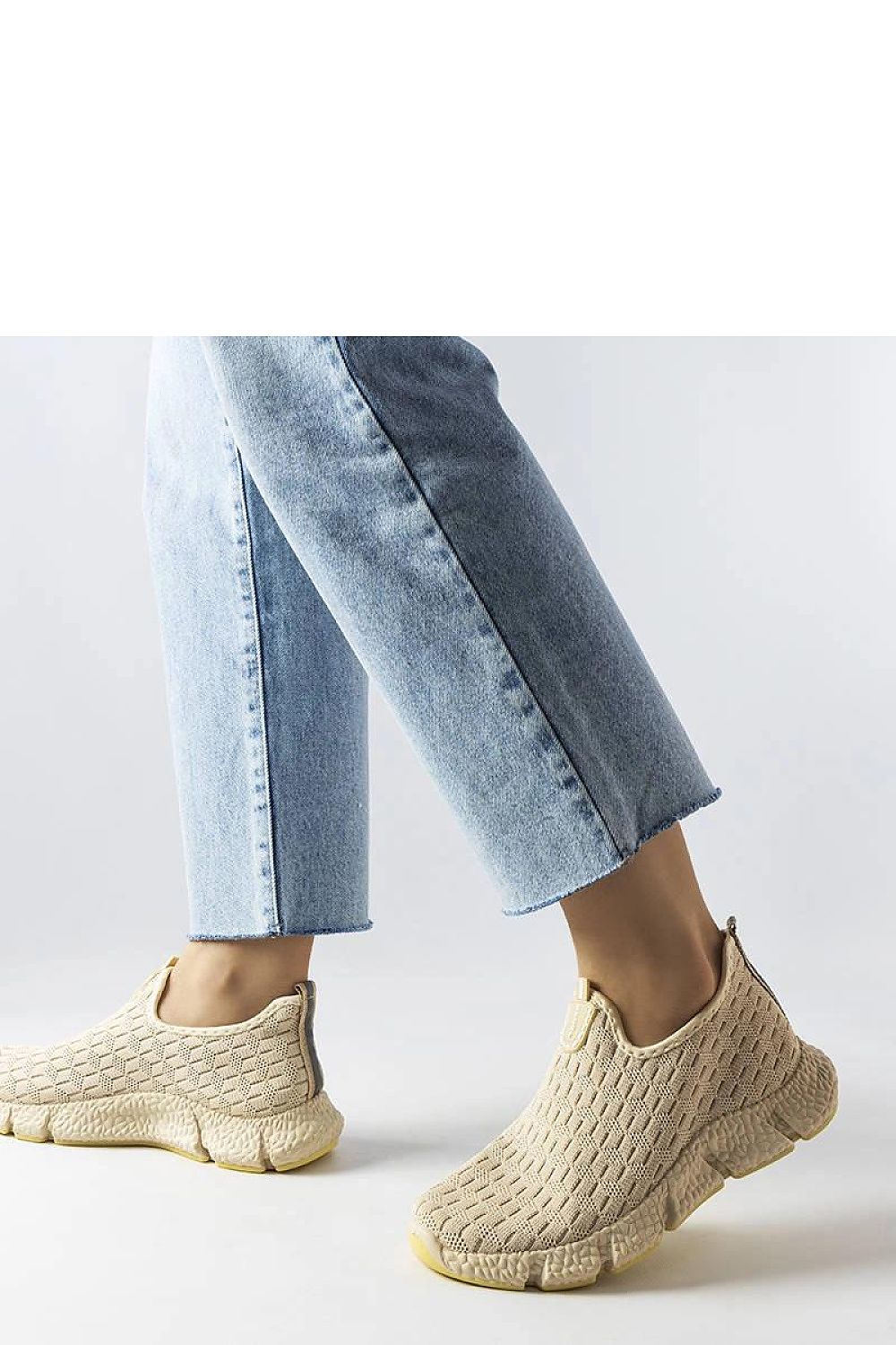 Sneakers model 207820 Solea