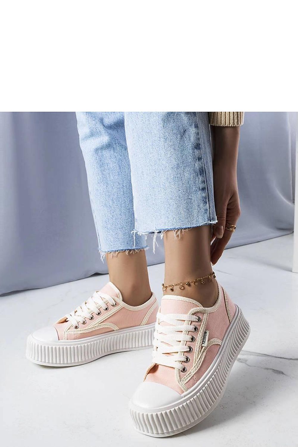 Sneakers model 207981 Solea