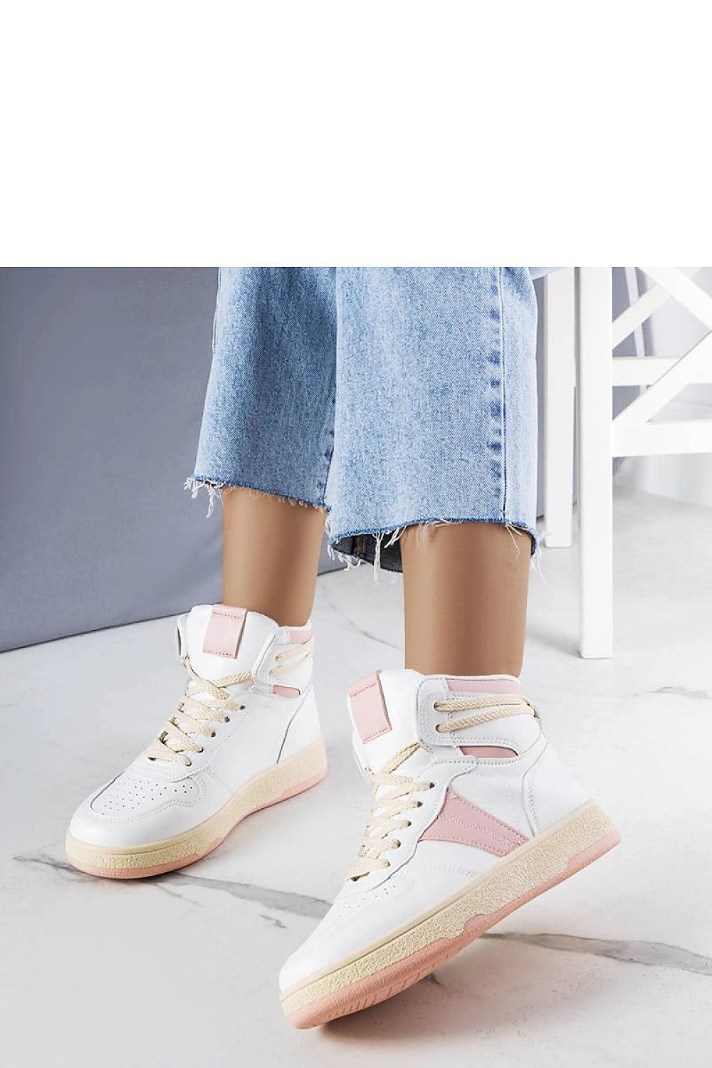 Sneakers model 208012 Solea