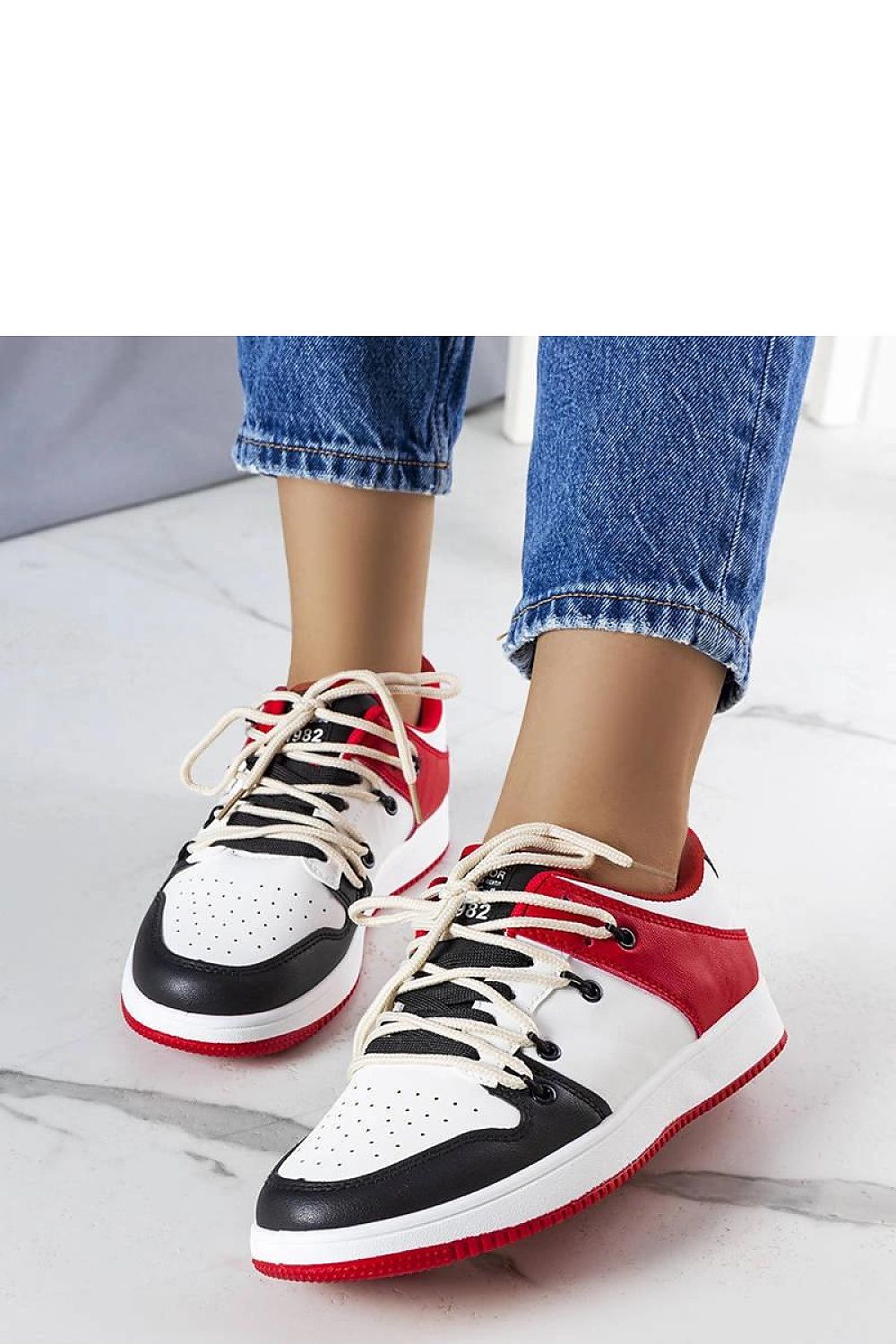 Sneakers model 208014 Solea