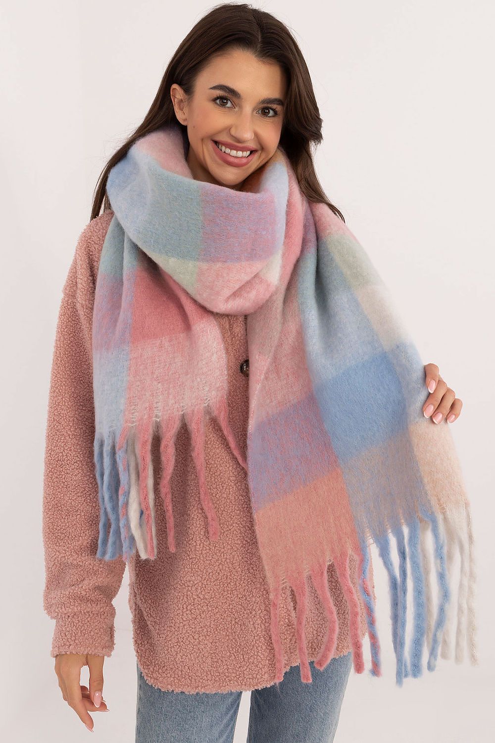 Shawl model 208264 AT