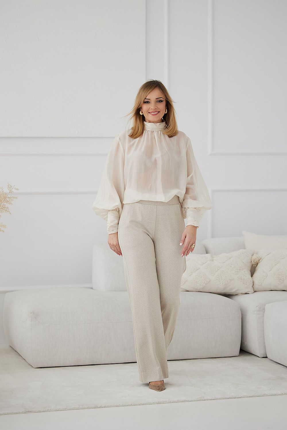 Women trousers model 209022 La Aurora