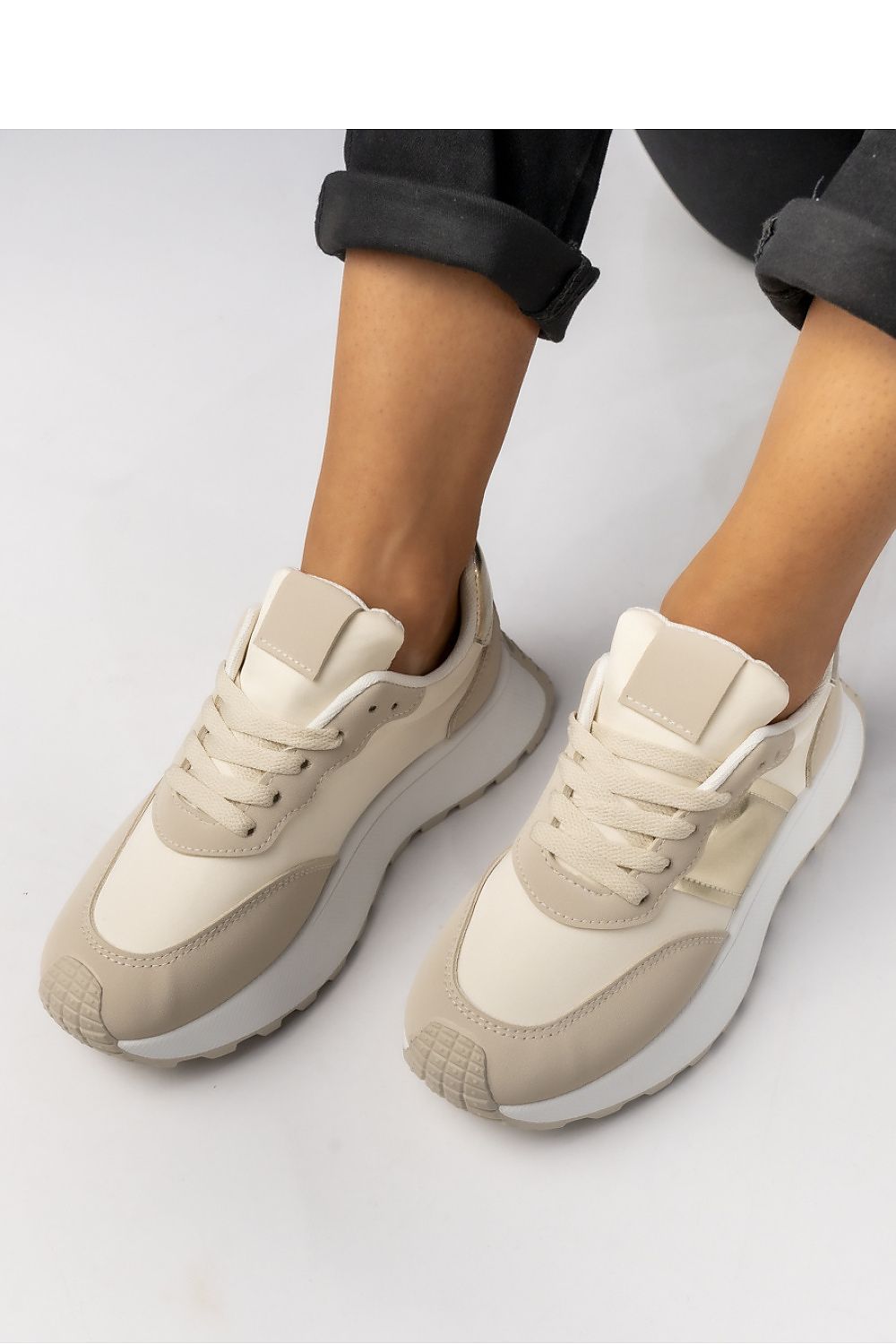 Sport Shoes model 210597 Inello