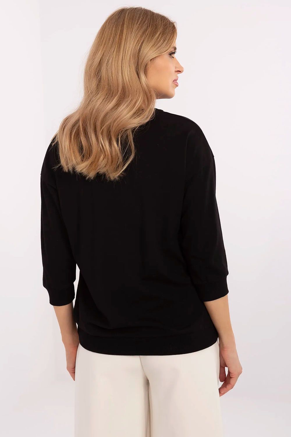 Blouse model 210648 Relevance