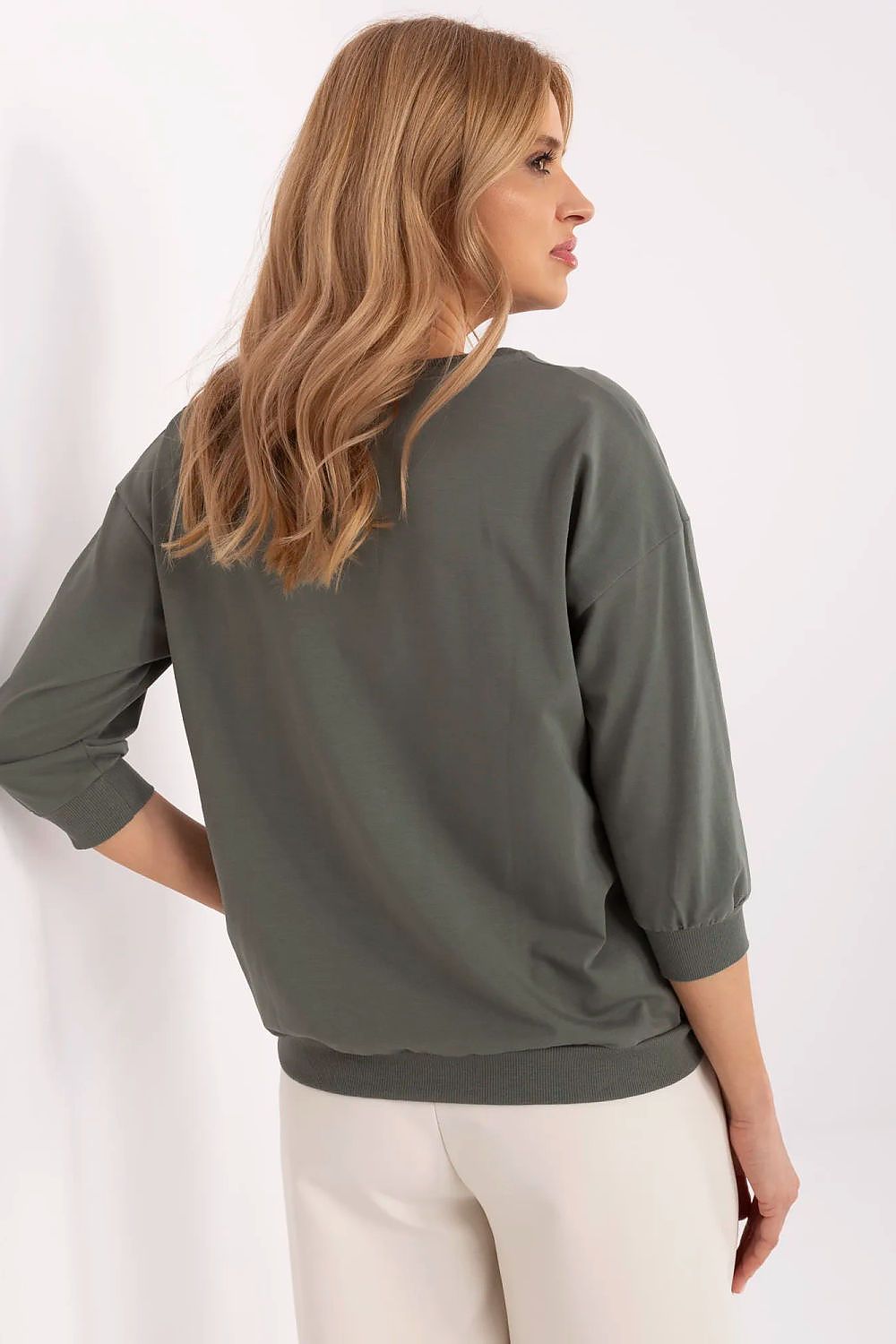 Blouse model 210657 Relevance