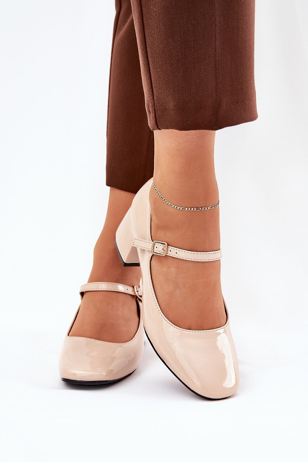 Heel pumps model 211079 Step in style