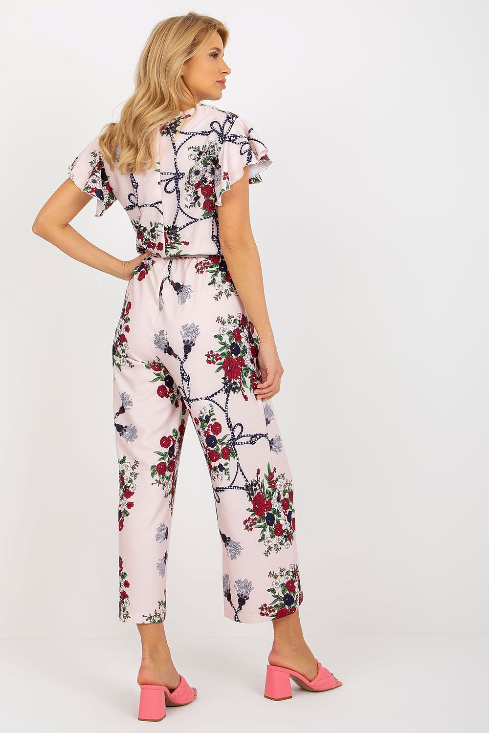 Suit model 214447 Lakerta