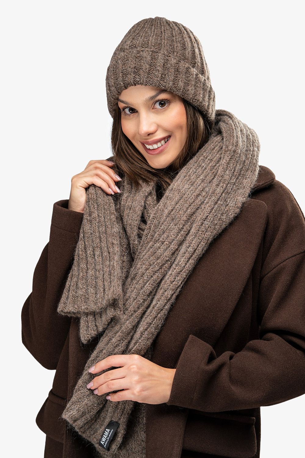 Cap model 220840 awama