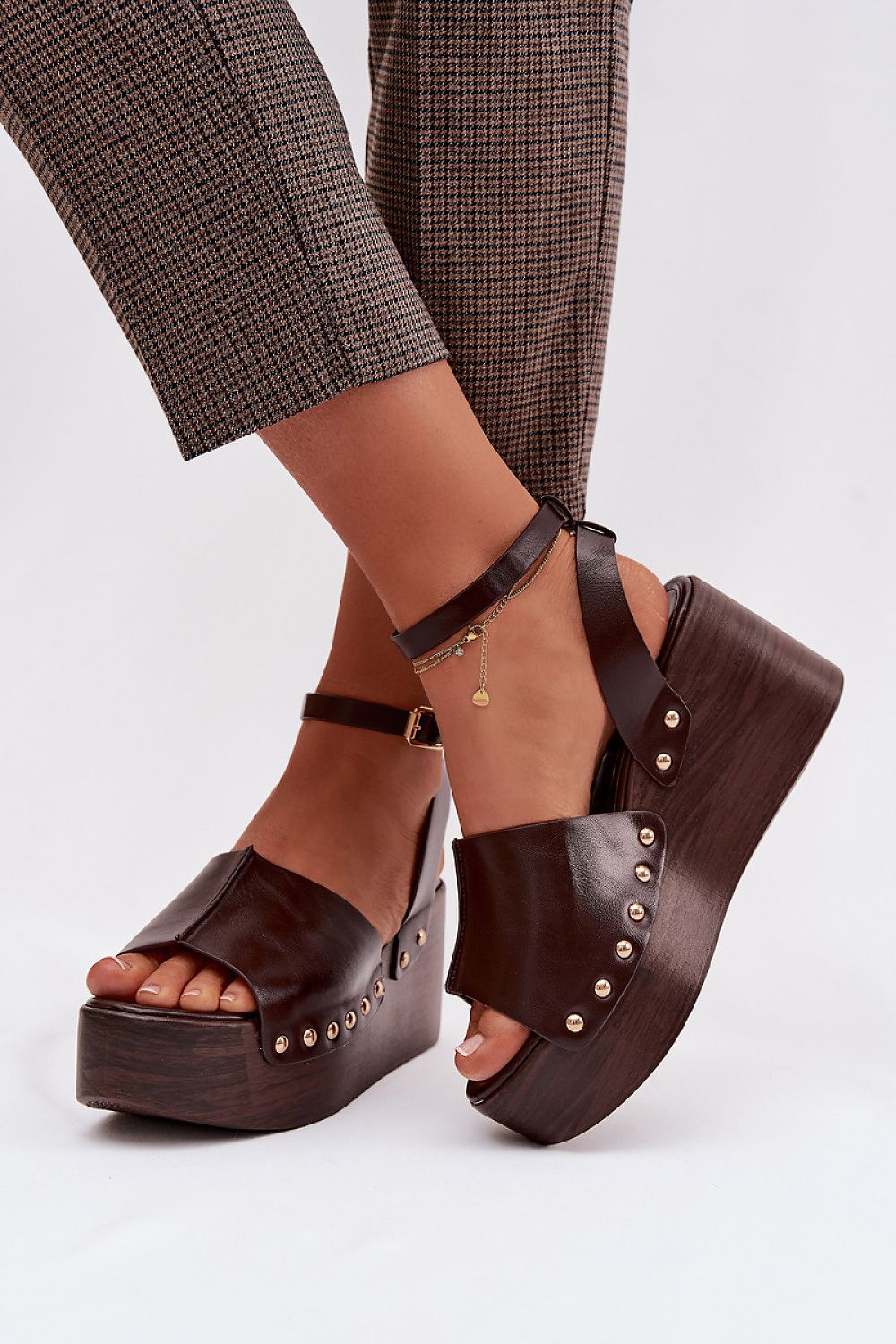 Buskin model 225120 Step in style