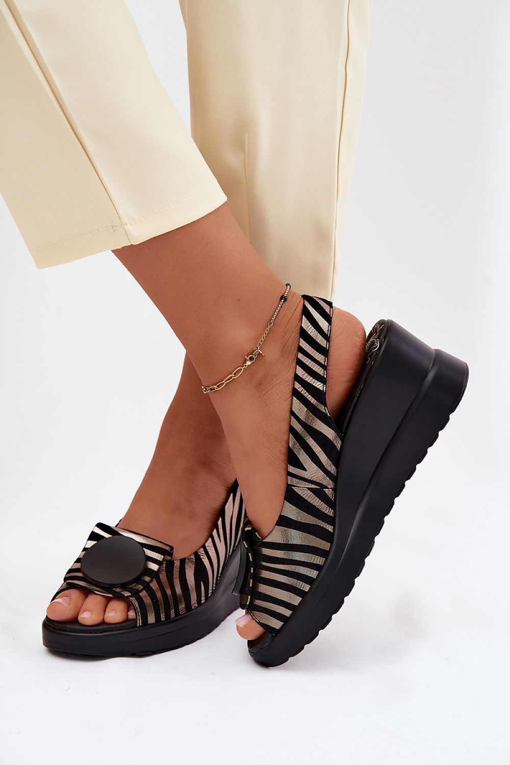 Buskin model 227903 Step in style